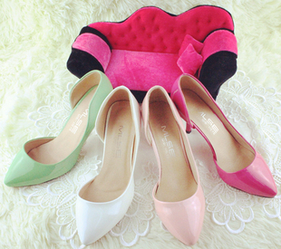  新款中跟单鞋尖头漆皮浅口侧镂空糖果色女鞋欧美英伦高跟鞋OL