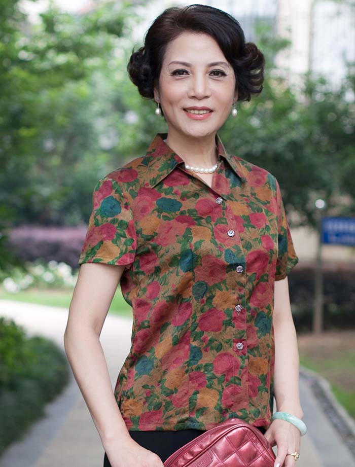 2018 Summer style Middle and old age gambiered Guangdong gauze Real silk Buttercup silk printing shirt leisure time Short sleeved jacketin the Women's clothing/Boutique , Middle-aged women category - from Buy2taobao.com to provide professional Taobao agent buy service