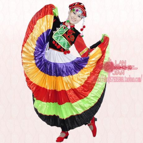精品360度长袖毛线球彝族舞蹈演出服装大摆裙
