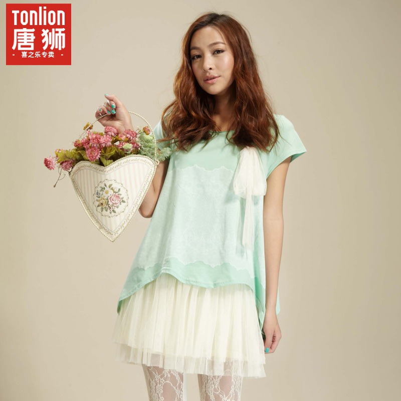 蕾丝印花短袖T恤...