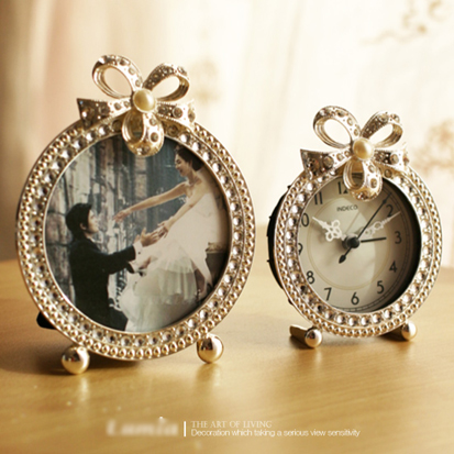 BulingBuling Bright Carnival Rhinestone Set Photo frame Clock(goods in stock)in the Home accessories , Home bell ornaments/Alarm Clock , Clock category - from Buy2taobao.com to provide professional Taobao agent buy service