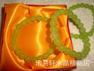 天然水晶手链 葡萄玉手链10mm 淡绿色的水晶 女款清新 新款手串 天然水晶手链 葡萄玉手链10mm 淡绿色的水晶 女款清新 新款手串
