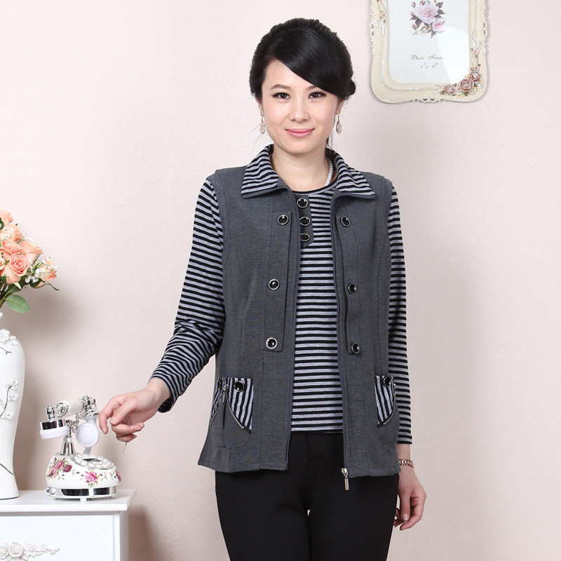 【中老年<em>马甲</em>女】_中老年女衬衫<em>裁剪图</em>_中老