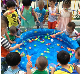 宝宝钓鱼玩具套装沙滩玩具儿童家庭广场游乐池