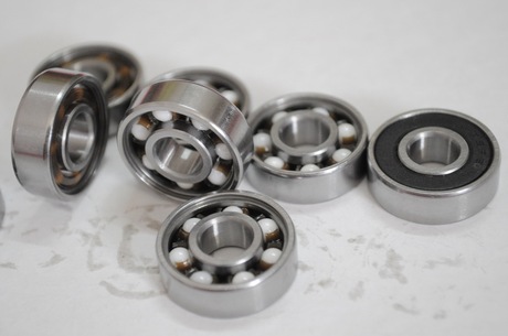 正品专业滑板陶瓷轴承 Flip Bones Ceramics Bearing 608RS-淘宝网