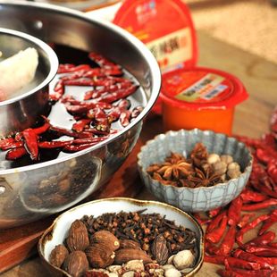  买3套送2袋 特价包邮 重庆小天鹅美人美火锅底料3件套 火锅店专用