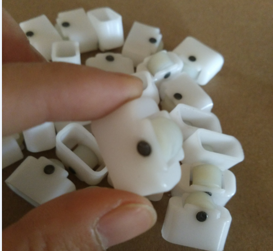 Cabinet order currency pulley Roller Cabinet order parts Freezer Glass wheel Refrigeration Parts Roller bearingsin the Large household appliances , Large appliance parts , Freezer/Wine/Portable hot and cold boxes Accessories category - from Buy2taobao.com to provide professional Taobao agent buy service