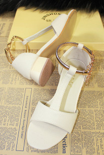  英伦风复古金属链条脚环绑带粗跟女鞋 罗马丁字T型中跟漏脚趾凉鞋