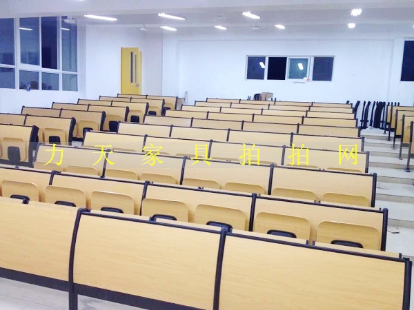 高档多媒体公共课桌椅阶梯课桌椅钢木阶梯礼堂椅组合木质学校培训在类目 商业/办公家具, 校园教学家具, 课桌椅中 - 来自Buy2taobao.com提供专业的淘宝代购服务