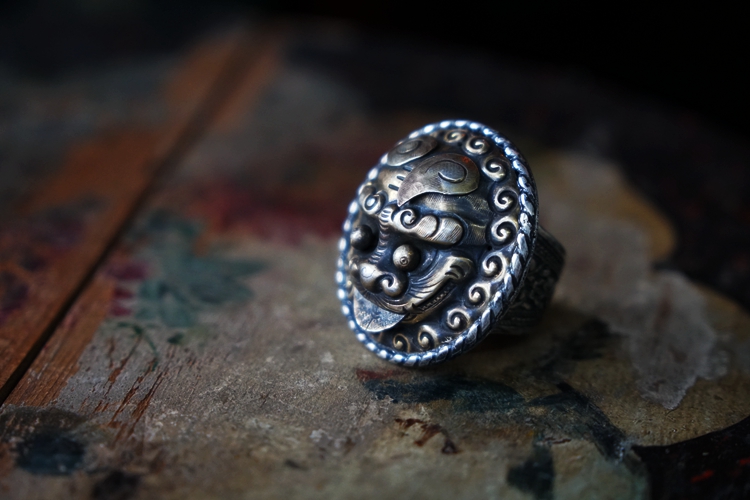 Far more than.No que.Old silver Ebony goods in stock)in the Accessories/Fashion Jewelry, Ring/Ring category - from Buy2taobao.com to provide professional Taobao agent buy service