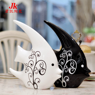  包邮 欧式陶瓷 现代简约装饰品摆件 家饰工艺品 时尚摆设热带鱼