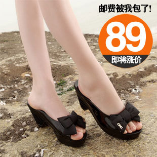  经典黑色水钻 夏季新款蝴蝶结女坡粗跟防水台鱼嘴凉拖鞋包邮