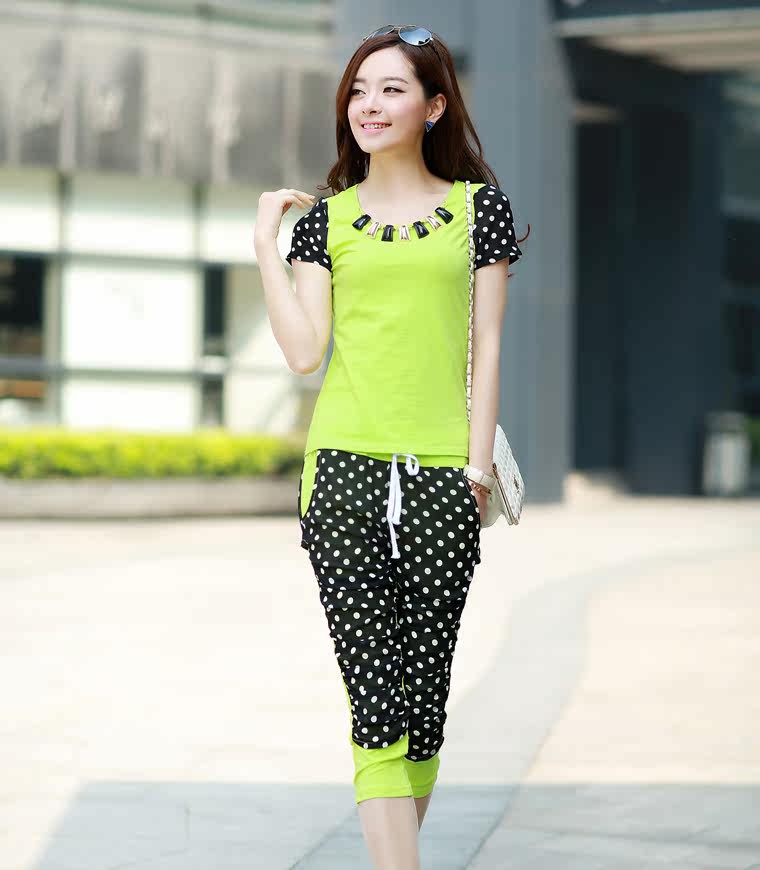 韩版<em>女装休闲</em>服 : 韩版<em>女装休闲</em>服图片及搭配,韩