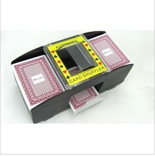 塑料洗牌机可洗1-2付德州扑克牌 三国杀洗牌聚会游戏道具酒吧用品在类目 运动/瑜伽/健身/球迷用品, 麻将/棋牌/益智类, 洗牌机中 - 来自Buy2taobao.com提供专业的淘宝代购服务