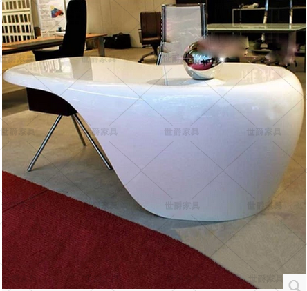 白色烤漆個性化電腦桌老板奢華辦公桌台式辦公家具弧形工廠直銷在類目 住宅傢俱, 桌類, 電腦桌中 - 來自Buy2taobao.com提供專業的淘寶代購服務
