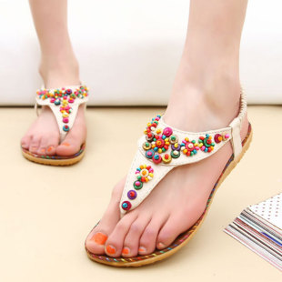  夏新款复古民族风串珠夹脚凉鞋波西米亚拼色平底夹趾休闲女鞋