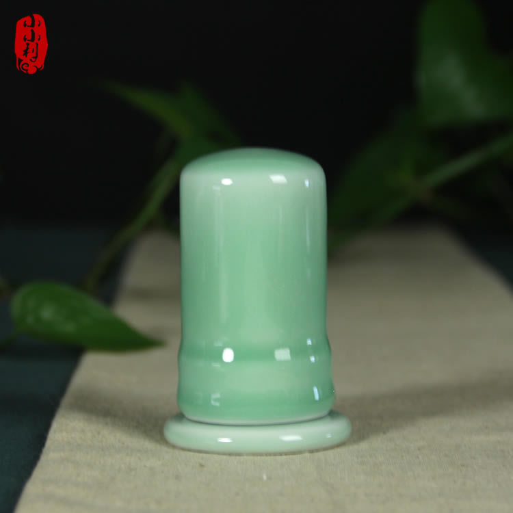 龙泉青瓷陶瓷器餐具 创意时尚家居 牙签筒 健康牙签盒子牙签罐在类目 餐饮具, 餐具, 配套瓷器, 牙签筒中 - 来自Buy2taobao.com提供专业的淘宝代购服务