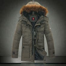 Пуховик мужской Armani 2012 Короткая (до пояса и выше) Утеплённая модель Однотонный цвет Пуховик мужской Armani 2012 Armani / armani Модная одежда для отдыха Однотонная модель Верхняя одежда Молодежь Более 90 белый утиный пух Короткая (до пояса и выше) Классический рукав Однотонный цвет