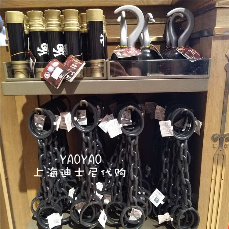 上海迪士尼万圣节海盗船长单筒望远镜钩子手铐装扮COS道具玩具在类目 模玩/动漫/周边/cos/桌游, Cosplay服饰/道具/服务, COSPLAY配件/道具/人偶服中 - 来自Buy2taobao.com提供专业的淘宝代购服务