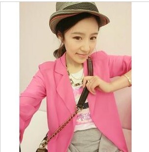 <em>e恋女王</em> 卡通熊猫帽 糖果纯色棉服外套 3色入 
