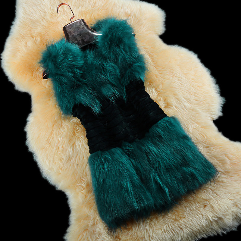 皮草<em>马甲中长款女</em>哪个好?皮草<em>马甲中长款女</em>价