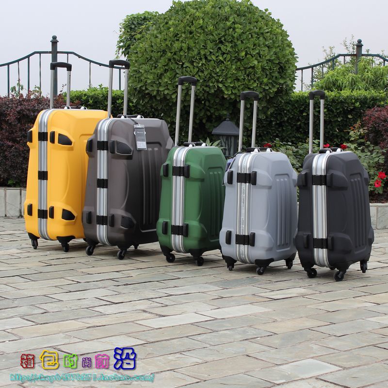 daycrown luggage price