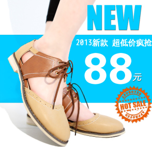  新春款平跟单鞋 英伦复古学院风女鞋 拼色系带镂空休闲凉鞋