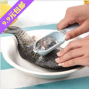 實用家居廚房魚鱗刨 帶蓋子刮魚鱗器 輕松去鱗片刷工具在類目 廚房/烹飪用具, 烹飪用具, 刀具, 魚鱗刨中 - 來自Buy2taobao.com提供專業的淘寶代購服務