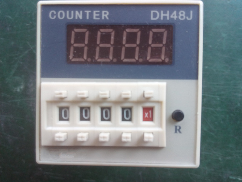 促销新款直流电时间DH48J-8机械计数继电器 一开一闭22在类目 五金/工具, 继电器, 时间继电器中 - 来自Buy2taobao.com提供专业的淘宝代购服务
