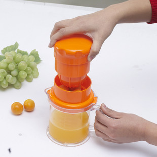 飞达三和榨汁机 家用果汁机手动简易榨果汁机
