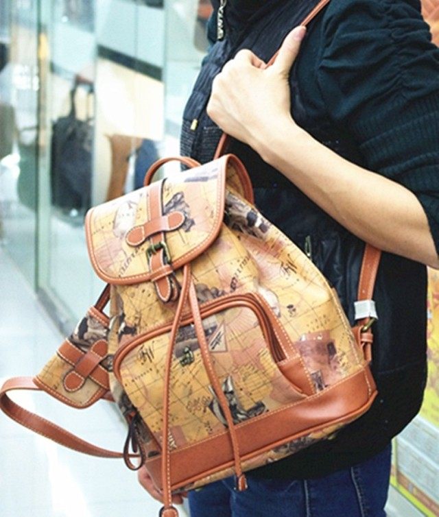 【多图】<em>小熊</em>维尼<em>双肩背包</em> - <em>小熊</em>维尼<em>双肩背包</em>