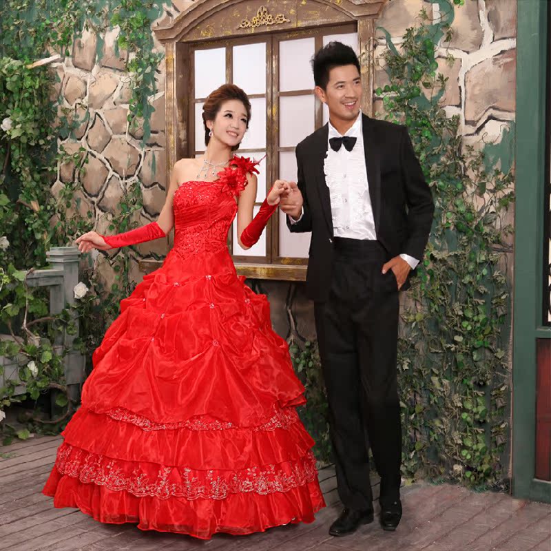 2013新款红色单肩抹胸齐地韩版甜美公主新娘婚纱蓬蓬春结婚礼服女 2013新款红色单肩抹胸齐地韩版甜美公主新娘婚纱蓬蓬春结婚礼服女