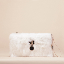 女士手拿包什么牌子好_女士手拿包哪个牌子好