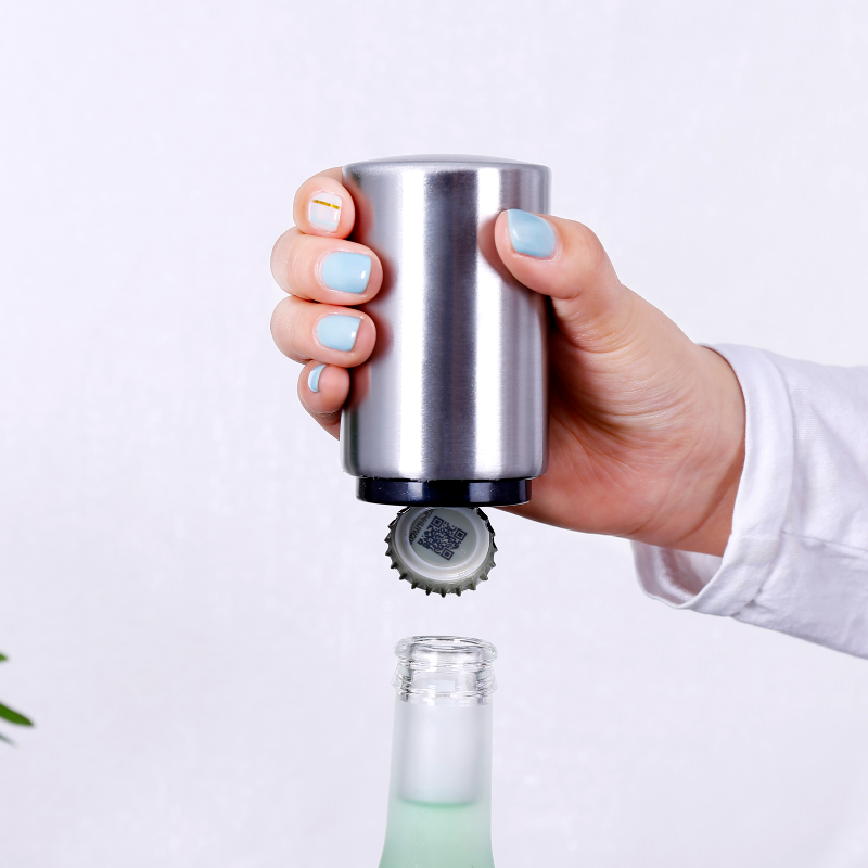 创意不锈钢按压式啤酒开瓶器自动开酒启瓶器简约无痕无损开瓶神器在类目 餐饮具, 酒壶/酒杯/酒具, 开瓶器中 - 来自Buy2taobao.com提供专业的淘宝代购服务