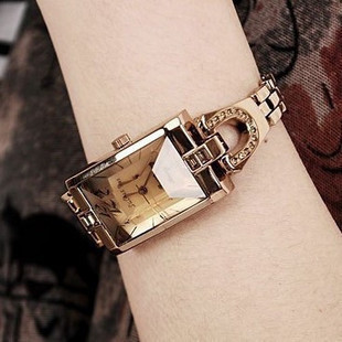  正品韩国聚利时Julius时尚韩版水晶手链女表时装表复古表水钻手表