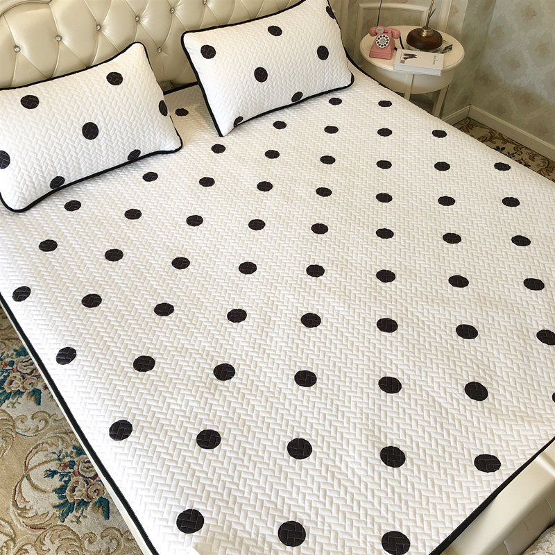 Tencel air conditioner Soft seats or berths Borneol summer sleeping mat fold 1.8m Bed hat summer 1.5 Mat Three-piece Suitein the Bedclothes , Mat/Mats/Rattan seats/Straw mat/Leather seats category - from Buy2taobao.com to provide professional Taobao agent buy service