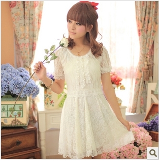 甜美公主白色蕾丝...