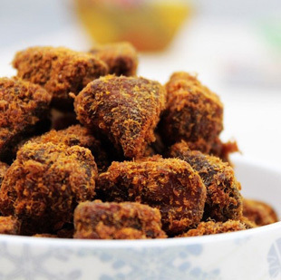  澳门香记手信 小方盒牛肉粒 新鲜 香记五香牛肉粒 300g盒装