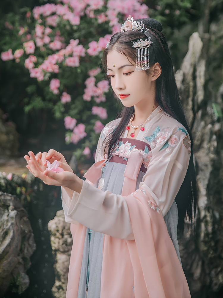 Fuqu Big sleeves Bodhi Upcoming Out of print Nine nights Han 尚华莲 student Hanfu Women's wearin the Women's clothing/Boutique , Costume/National costume/Stage costumes , National costume/Costumes category - from Buy2taobao.com to provide professional Taobao agent buy service