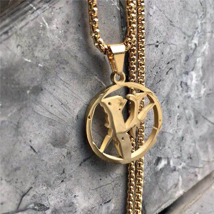 VLONE Hiroshi Fujiwara Lightning Jointly Necklace Titanium Fade men and women Pendant originality Hip hop Chaopai Jewelryin the Accessories/Fashion Jewelry, Pendant/Pendant category - from Buy2taobao.com to provide professional Taobao agent buy service