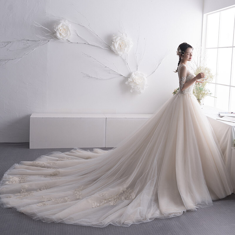 法式轻婚纱201新款新娘结婚礼服孕妇女公主梦幻长袖拖尾齐地简约在类目 女装/女士精品, 婚纱/旗袍/礼服, 婚纱中 - 来自Buy2taobao.com提供专业的淘宝代购服务