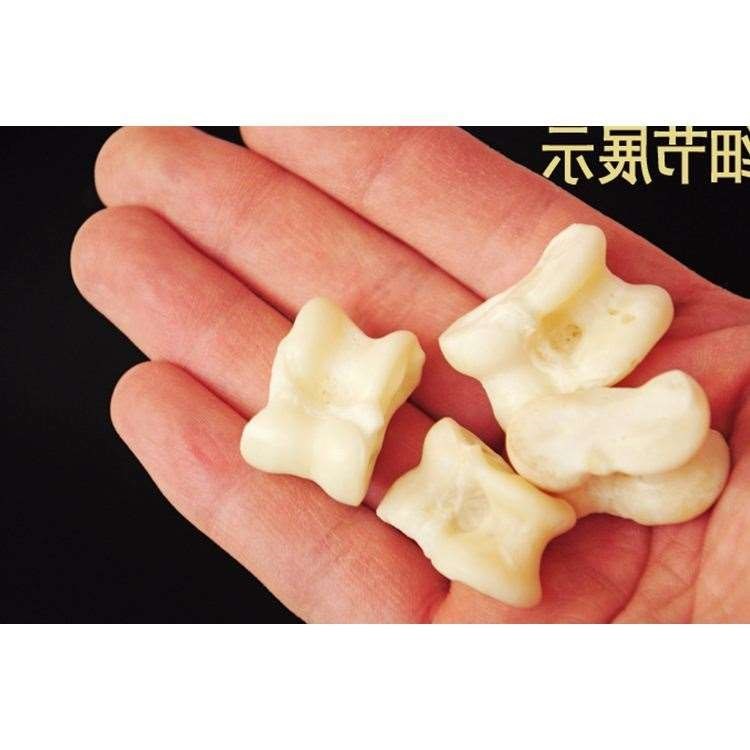 2019新款傳統懷舊玩具包郵羊嘎拉哈 羊拐骨 髀石嘎啦哈旭旯哈羊骨在類目 玩具/童車/益智/積木/模型, 戶外運動/休閒/傳統玩具, 其他戶外休閒玩具中 - 來自Buy2taobao.com提供專業的淘寶代購服務