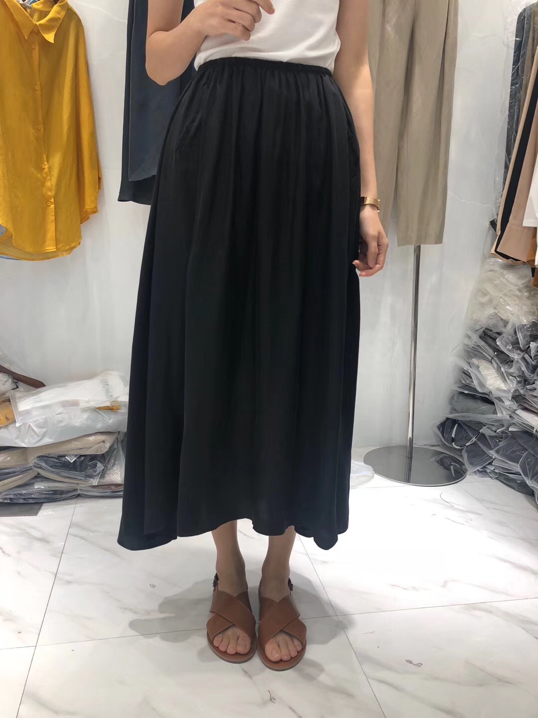 SOTMAZE女装2019新款潮夏装松紧高腰休闲纯色百搭半身裙A字百褶裙在类目 女装/女士精品, 半身裙中 - 来自Buy2taobao.com提供专业的淘宝代购服务