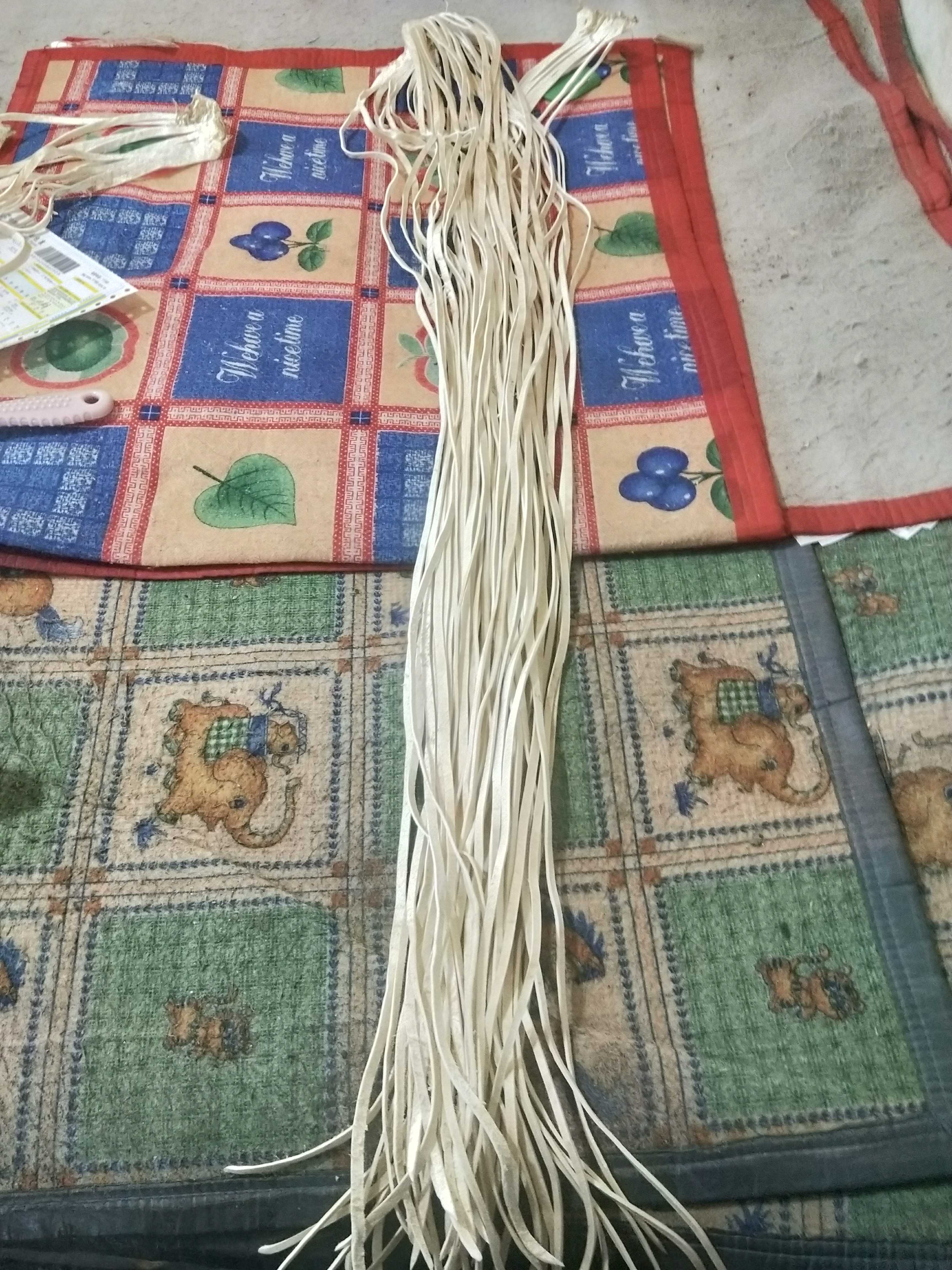 牛皮条鞭料马具配件编织皮条结实耐用长1米宽3.5毫米在类目 运动/瑜伽/健身/球迷用品, 马术运动, 鞍具系列, 马鞍中 - 来自Buy2taobao.com提供专业的淘宝代购服务