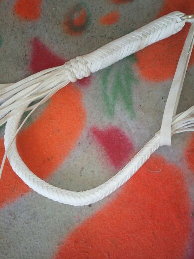 Special Offer Pure cowhide horse whip Riding Whip Tuning Solid durable black and white Two-color Horsewhip Harnessin the Sports/Yoga/Fitness/Fans supplies , Equestrian Sports , Knight Equipment , Horsewhip category - from Buy2taobao.com to provide professional Taobao agent buy service