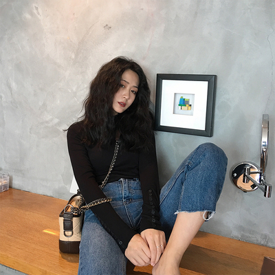 izp 黑色显瘦内搭修身半高领长袖打底衫女春秋心机设计感上衣韩版