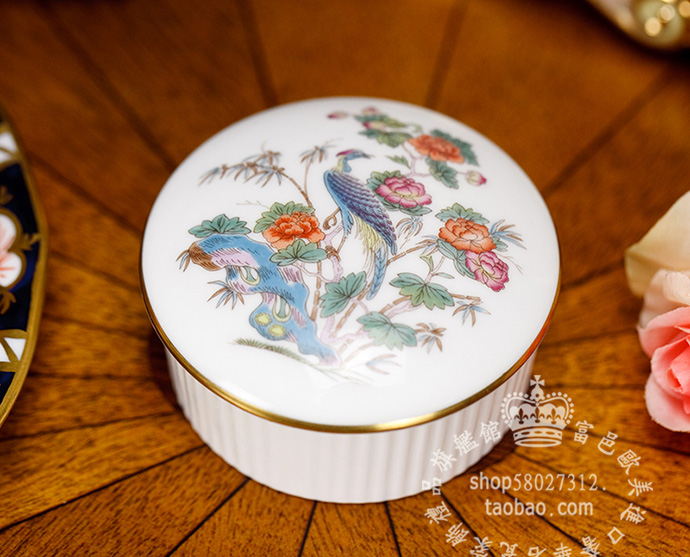礼盒英国Wedgwood野草莓雀鸟蓝花戒指项链耳环骨瓷首饰盒饰品盒|msdalam kategori Aksesori rumah, barang-barang hiasan, kotak barang kemas - dari Buy2taobao.com untuk memberikan perkhidmatan ejen Taobao profesional membeli