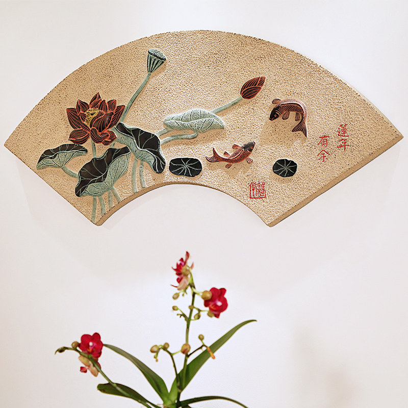 新中式荷花魚浮雕創意扇形牆壁挂件客廳餐廳玄關古典中國風裝飾畫在類目 家居飾品, 壁飾中 - 來自Buy2taobao.com提供專業的淘寶代購服務