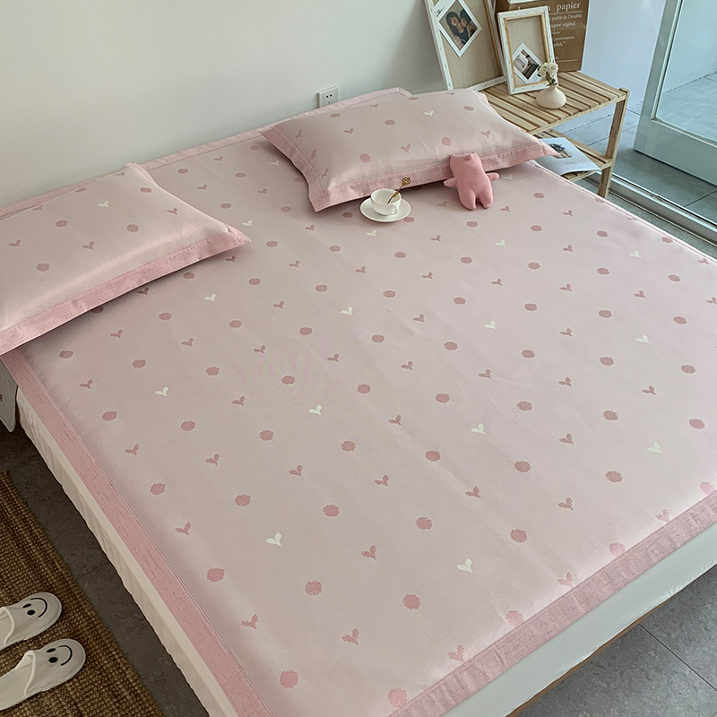summer 900D Borneol summer sleeping mat Three-piece Suite Fresh pink love printing Naked Pleasantly cool washing Bed seatsin the Bedclothes , Mat/Mats/Rattan seats/Straw mat/Leather seats category - from Buy2taobao.com to provide professional Taobao agent buy service