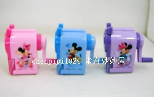 正品迪士尼小学生多功能削笔器笔刨机铅笔刀DM0213小学生文具在类目 电子词典/电纸书/文化用品, 日常学习用品, 卷笔刀/削笔器中 - 来自Buy2taobao.com提供专业的淘宝代购服务